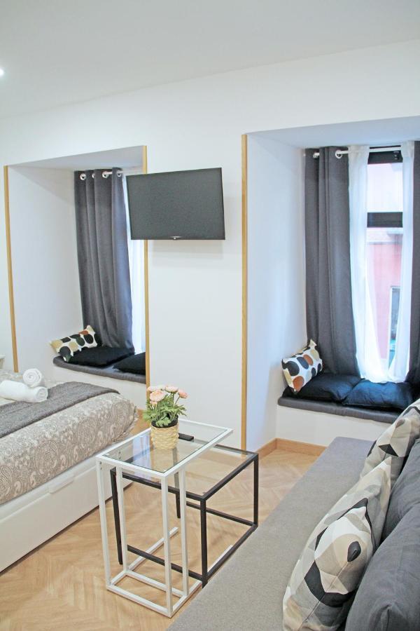 Living Concepción Lofts Madri Exterior foto